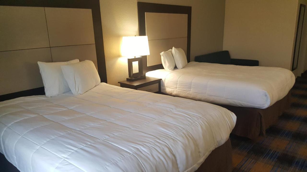 פנסקולה Regency Inn & Suites מראה חיצוני תמונה